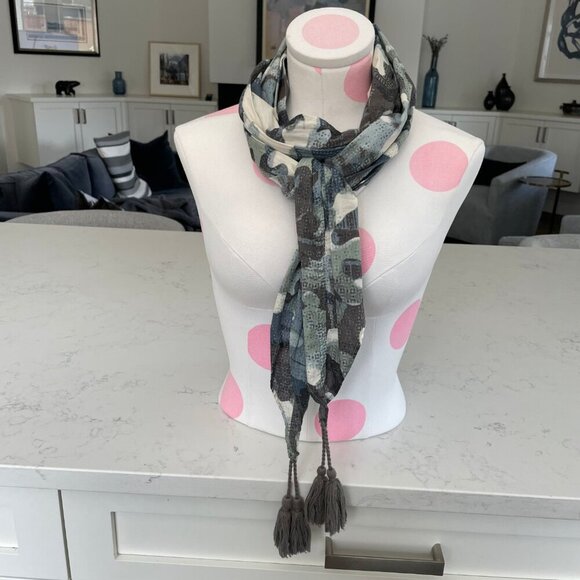 Camo Print Casual Scarf w Tassels Sage Green Brn Cream Gry Blue Sz OS no tags - Picture 6 of 8